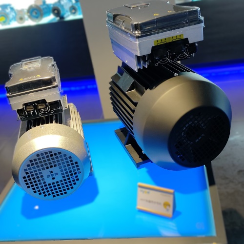 Three phase permanent magnet synchronous electric motor